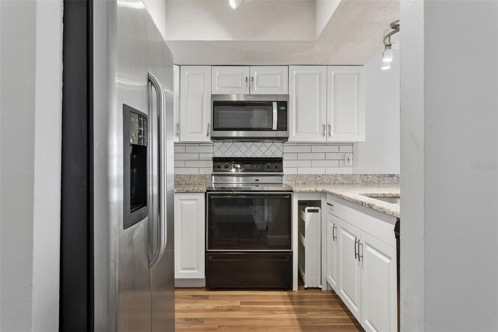 TERRACE OAKS TWNHMS - Residential