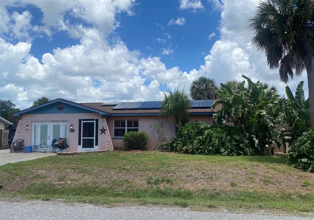 Photo of 132 Rutgers Road, Venice, FL 34293 (MLS # N6144392)