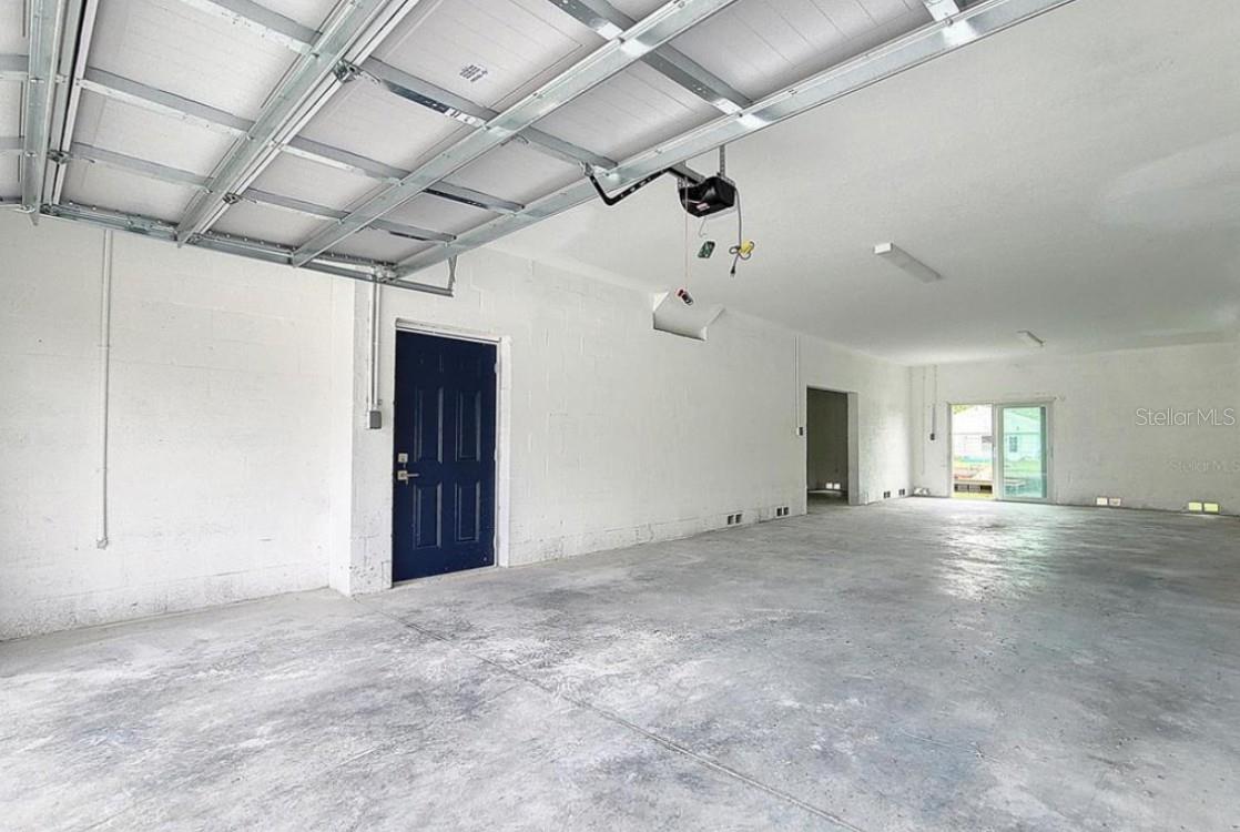 CAPE CAY - Residential