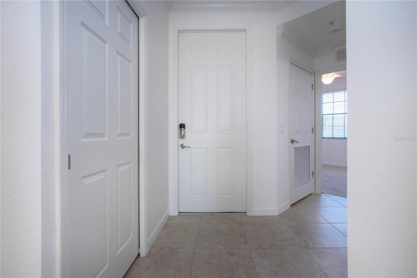 TERRACE I AT LAKEWOOD NATIONAL PH 2 - Residential Lease