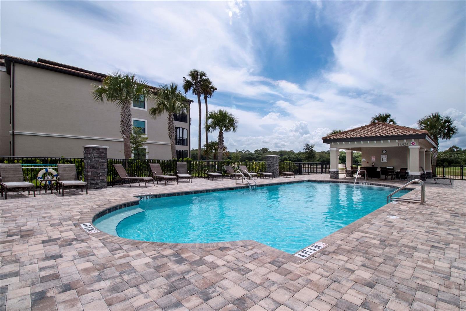 TERRACE I AT LAKEWOOD NATIONAL PH 2 - Residential Lease