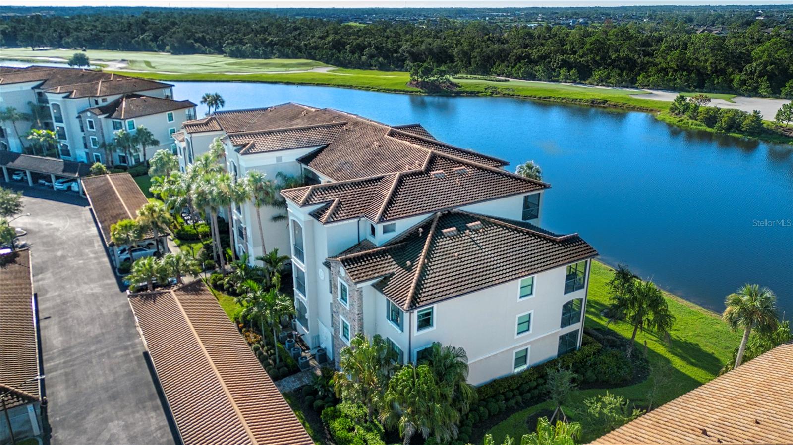 TERRACE I AT LAKEWOOD NATIONAL PH 2 - Residential Lease