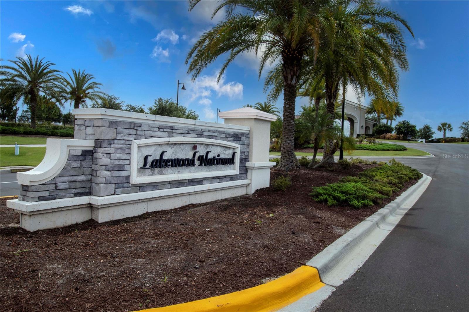 TERRACE I AT LAKEWOOD NATIONAL PH 2 - Residential Lease