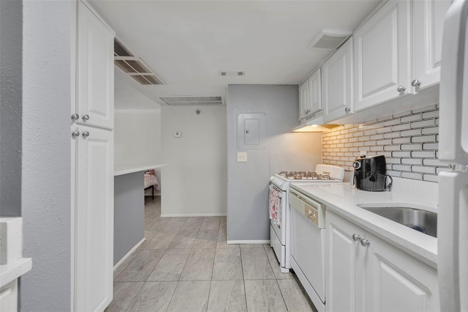 WATERSIDE AT CRANES ROOST A CONDO COMMUN - Residential