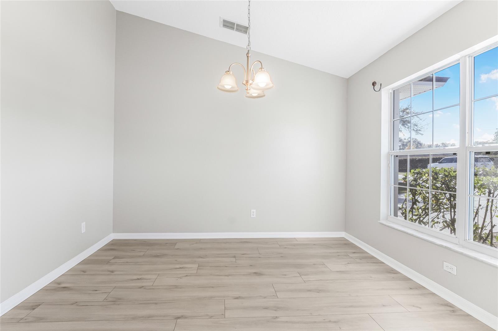 LEXINGTON ESTATES - Residential