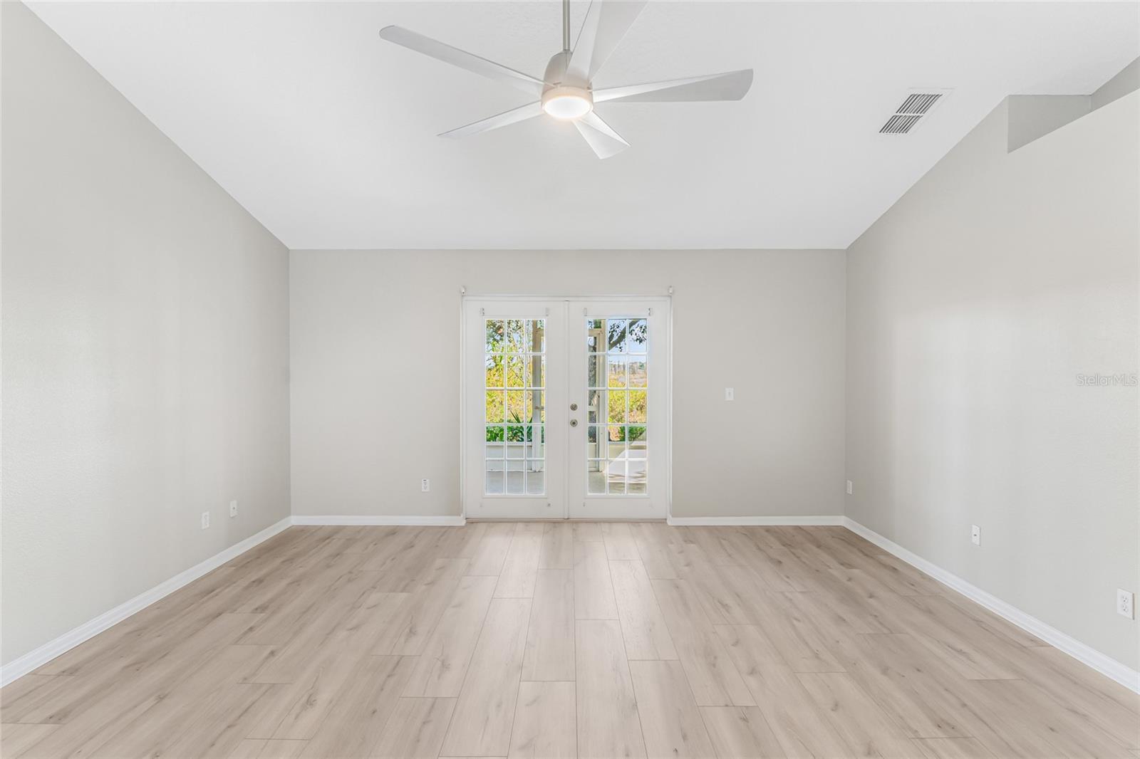 LEXINGTON ESTATES - Residential