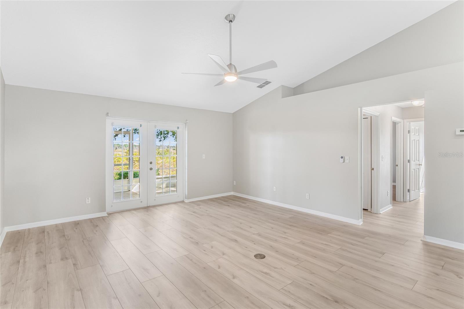 LEXINGTON ESTATES - Residential