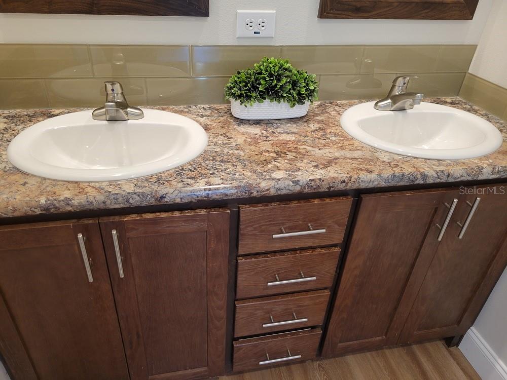 EAST BROOKSVILLE - Residential