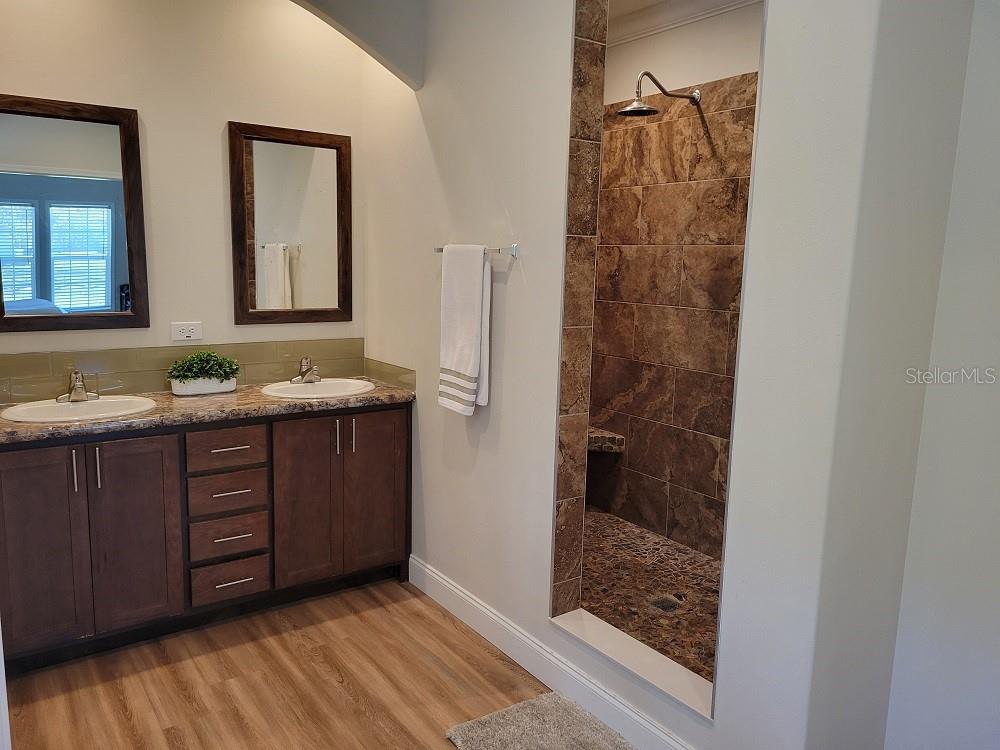 EAST BROOKSVILLE - Residential