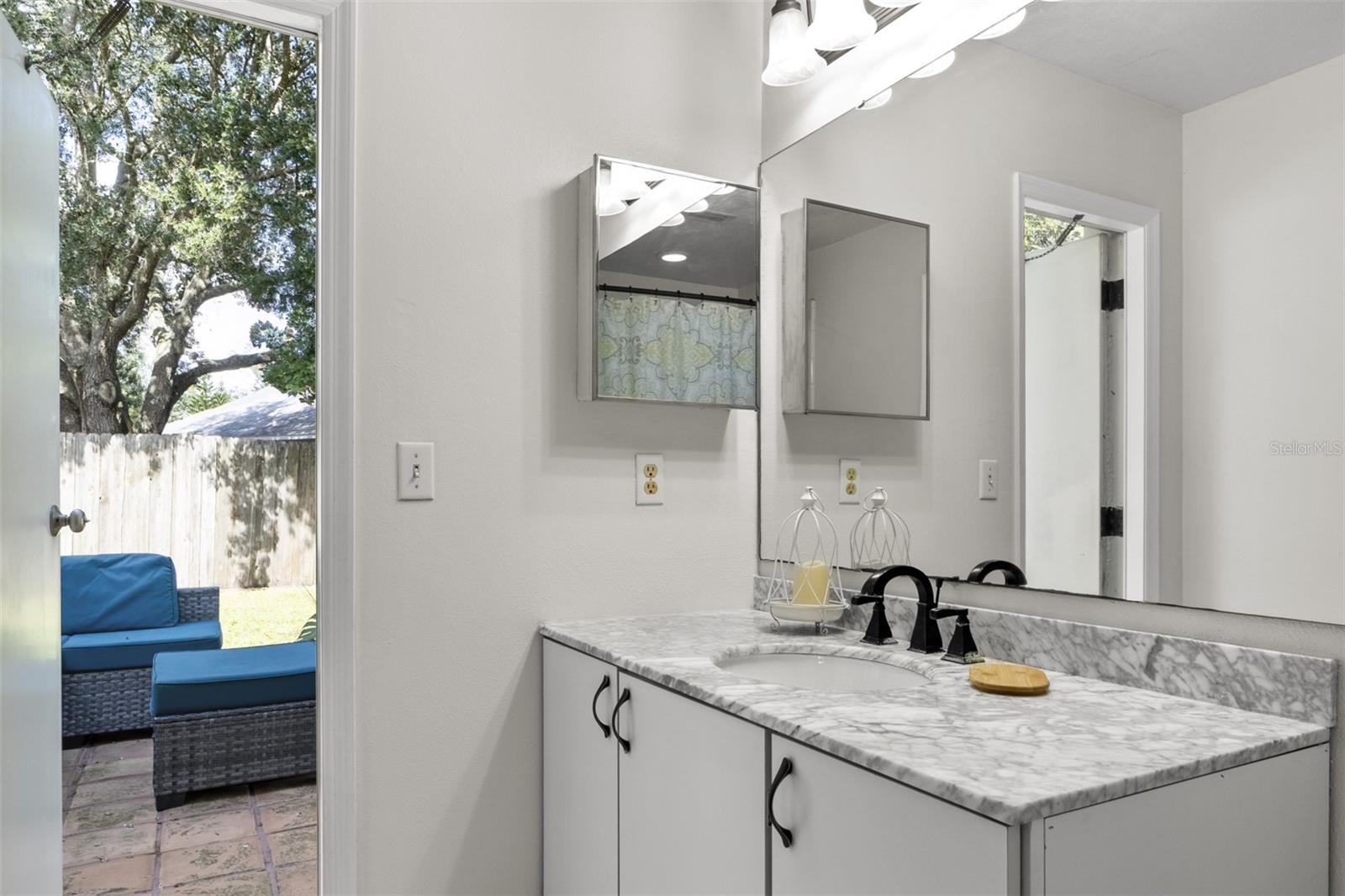 RIVERSIDE AT TWIN RIVERS UN 1 - Residential