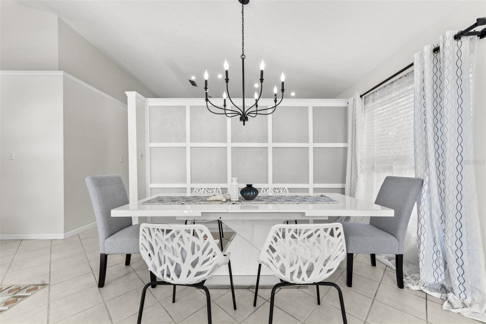 RIVERSIDE AT TWIN RIVERS UN 1 - Residential