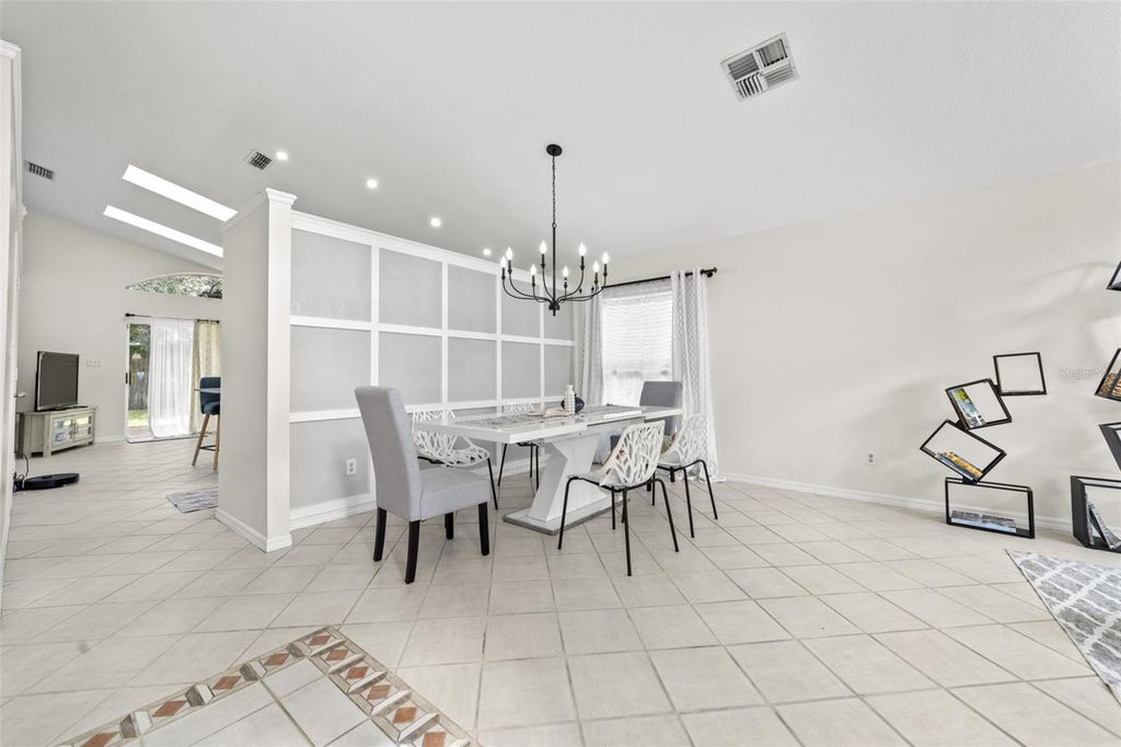 Photo of 1008 Country Cove Court, Oviedo, FL 32766 (MLS # A4669101)