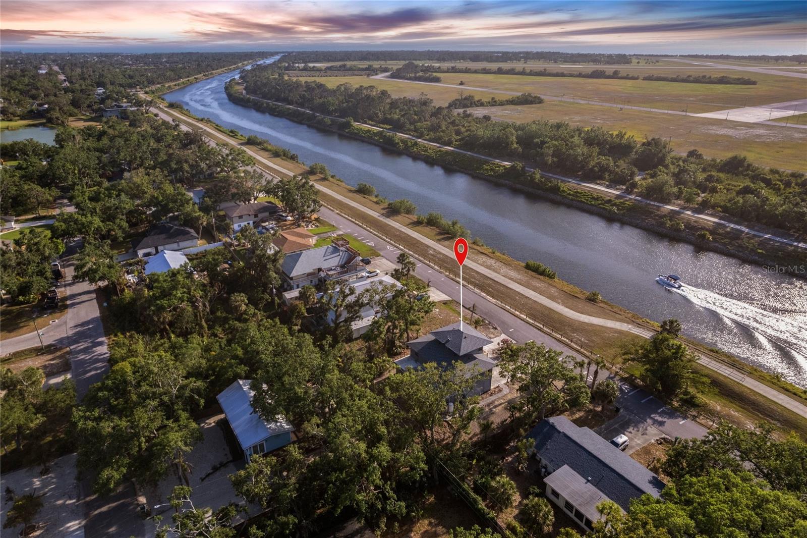 1851 SCENIC DRIVE