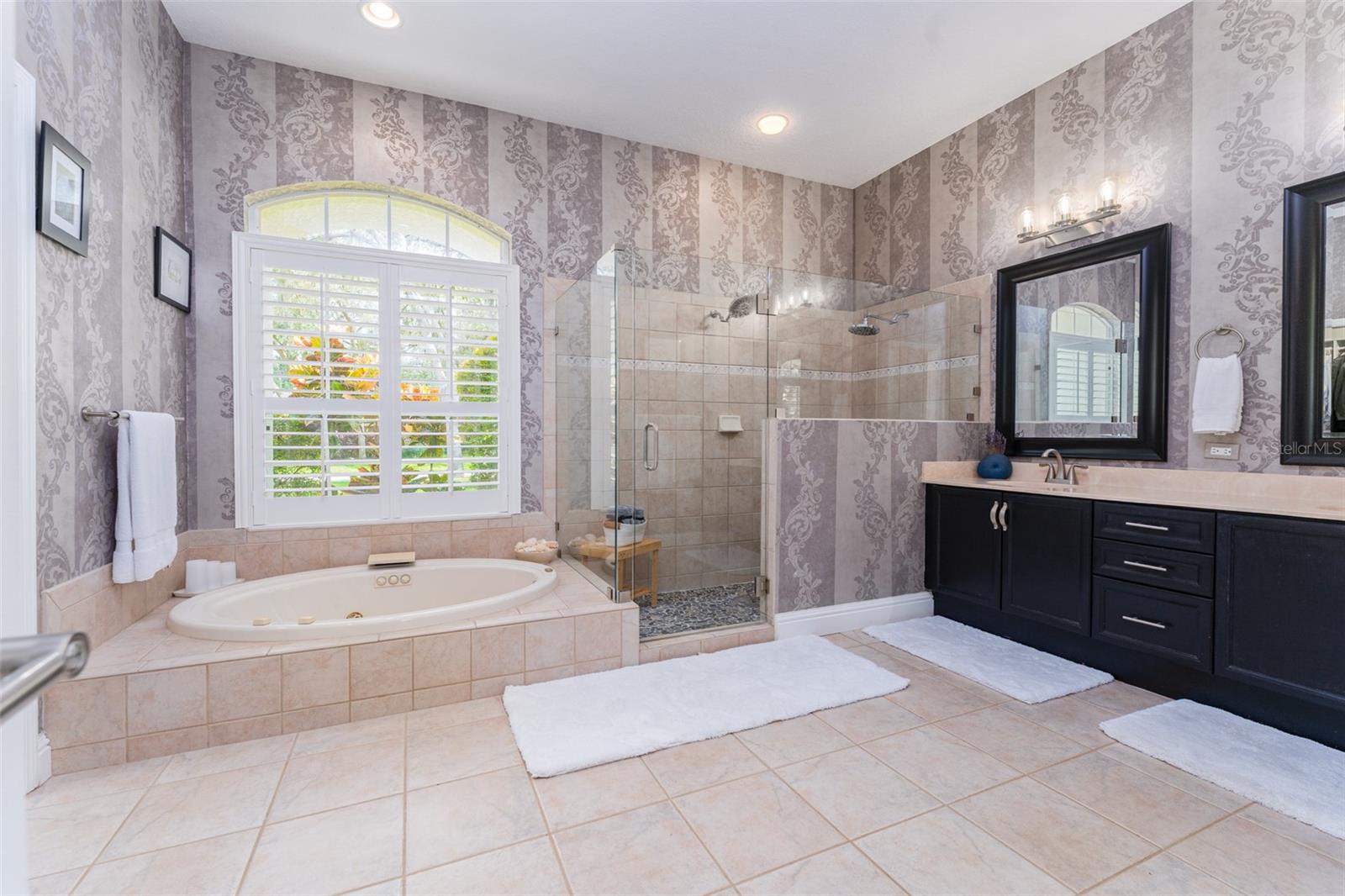 FISH HAWK TRAILS UNIT 3 - Residential