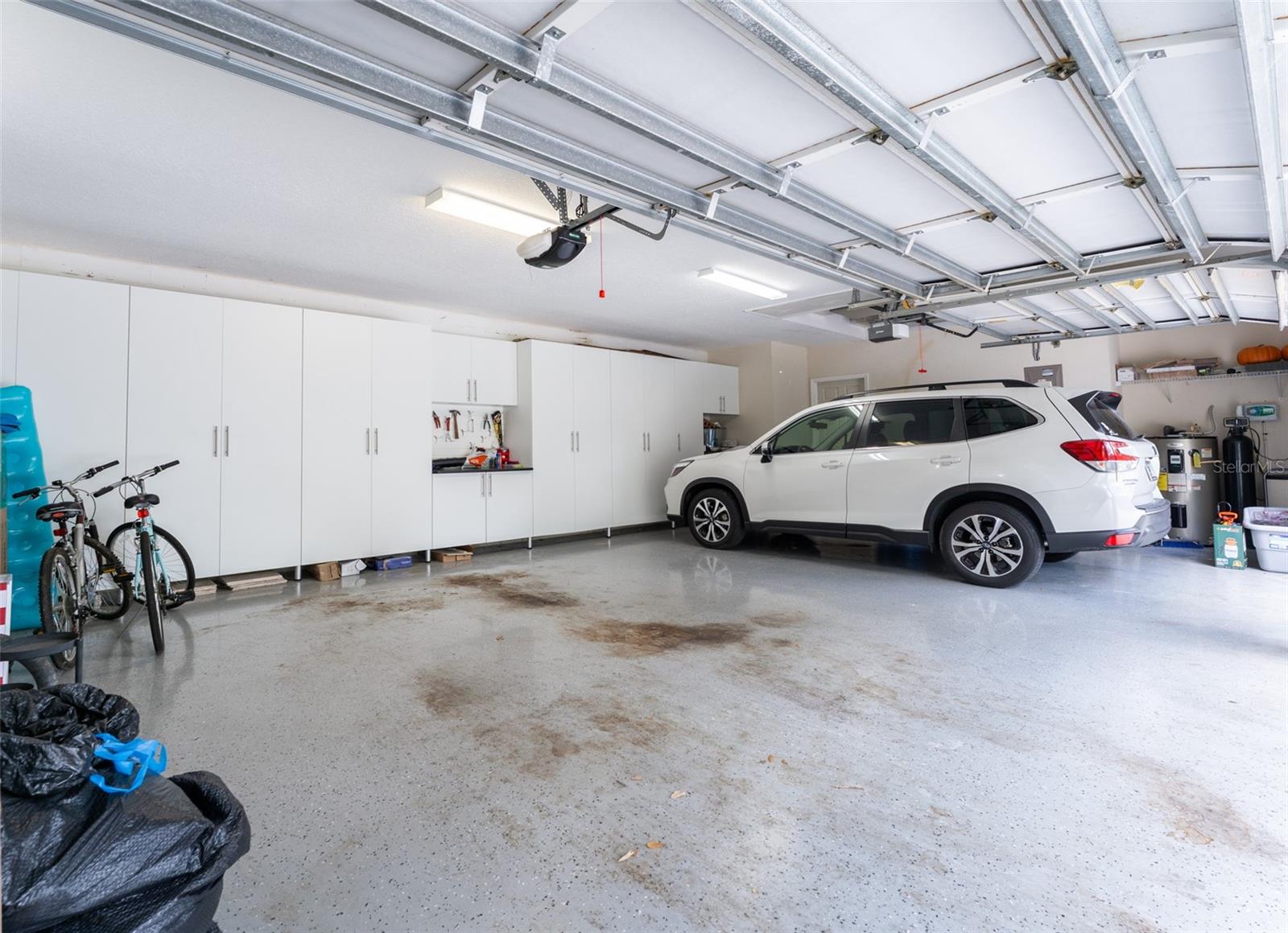 FISH HAWK TRAILS UNIT 3 - Residential