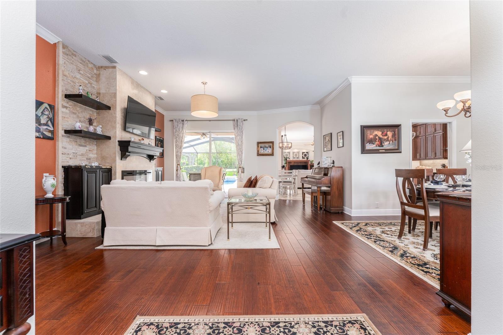 FISH HAWK TRAILS UNIT 3 - Residential