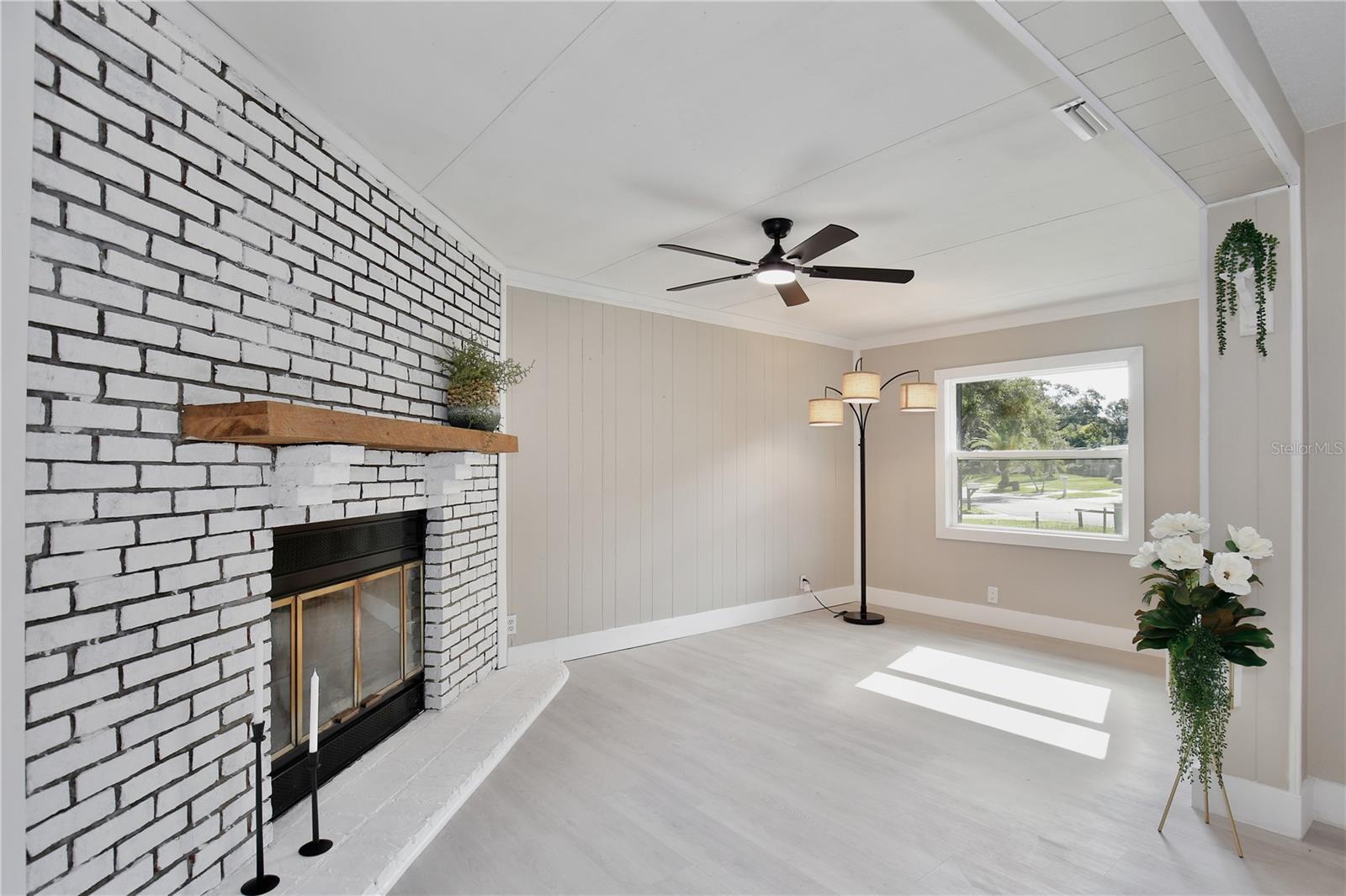 BREEZY HEIGHTS - Residential