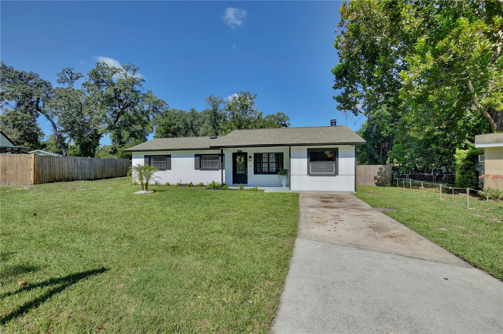 BREEZY HEIGHTS - Residential