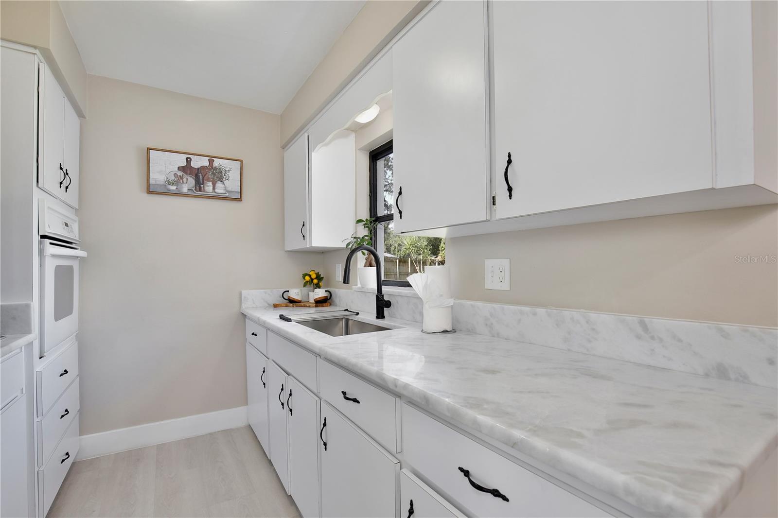 BREEZY HEIGHTS - Residential