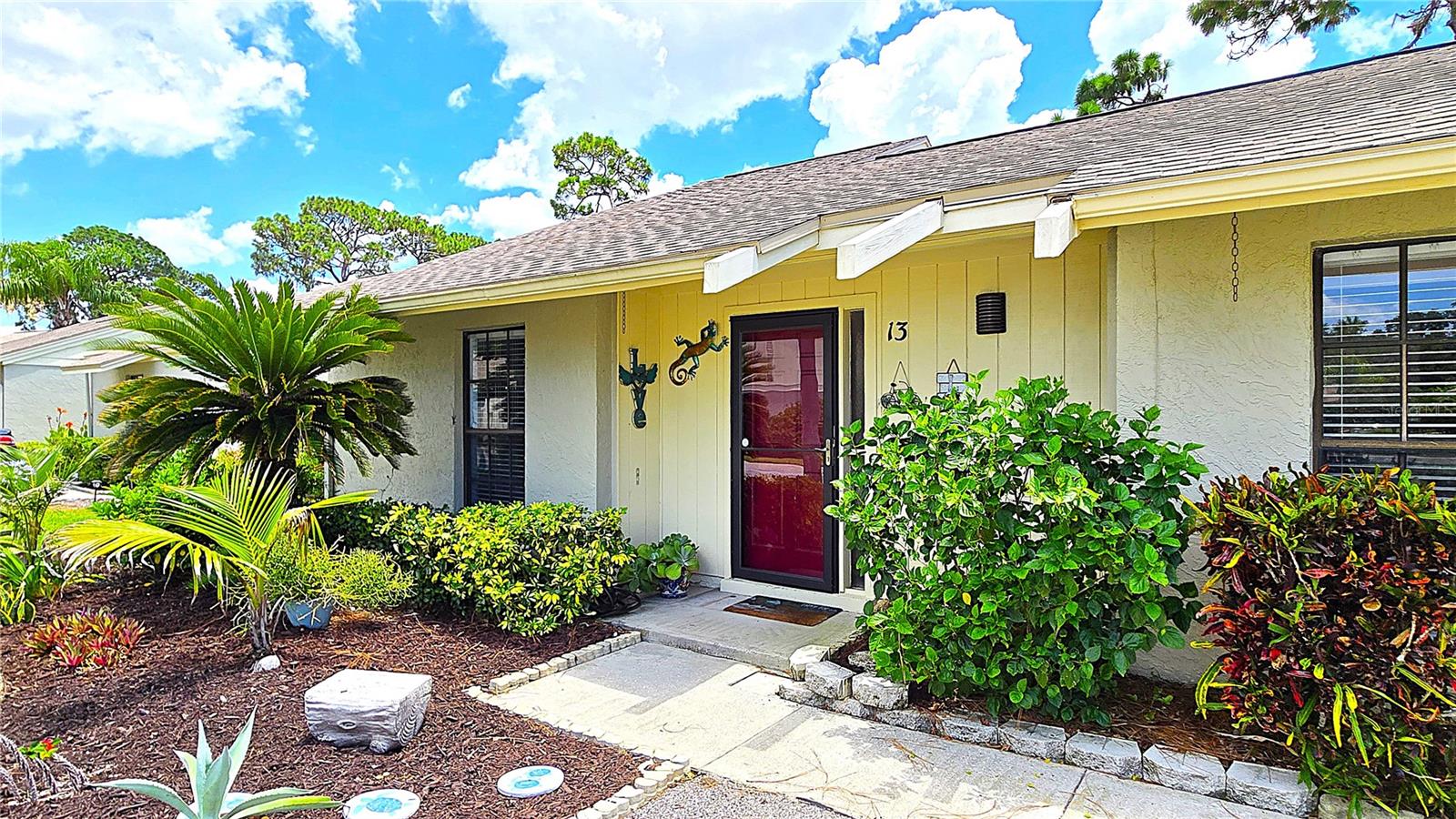 13 WINDRUSH BAY DRIVE