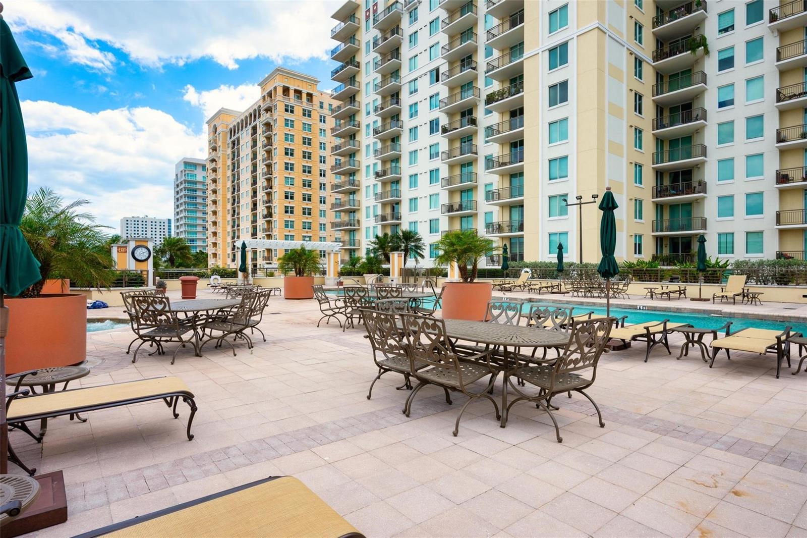 800 N TAMIAMI TRAIL 1504