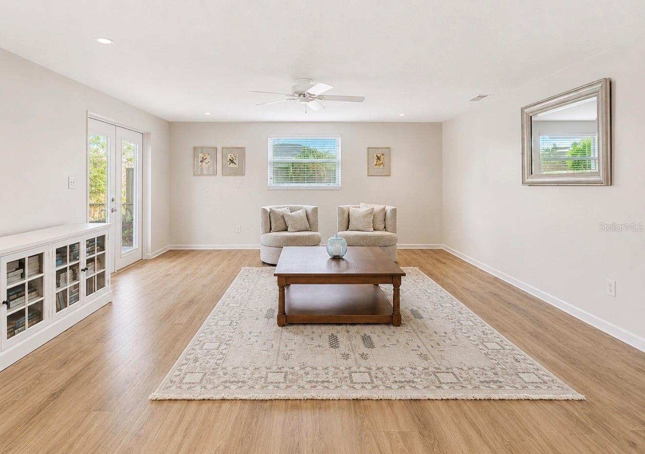 APOLLO BEACH UNIT TWO - Residential