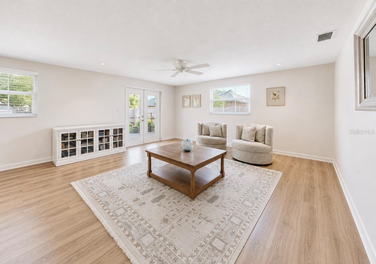 APOLLO BEACH UNIT TWO - Residential