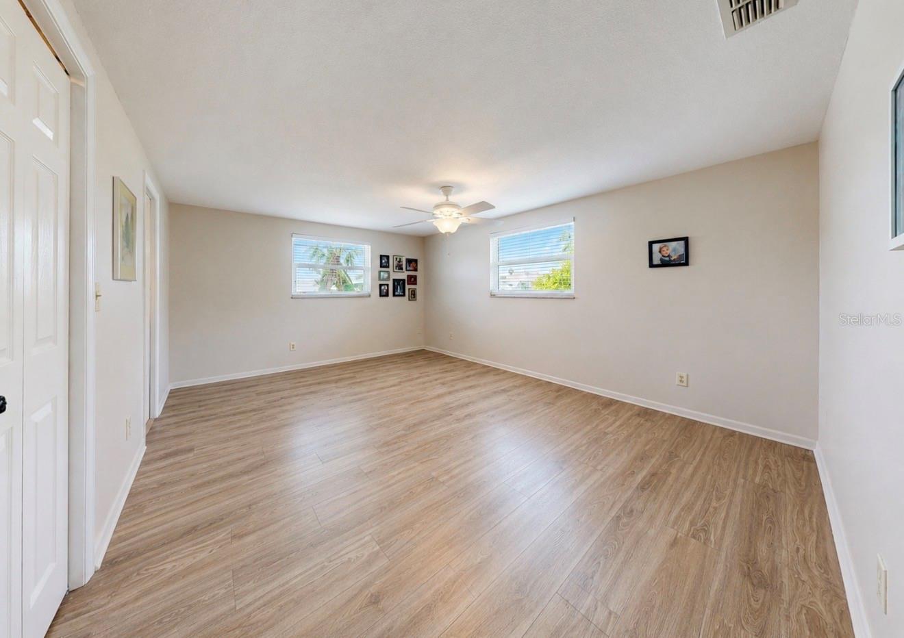 APOLLO BEACH UNIT TWO - Residential