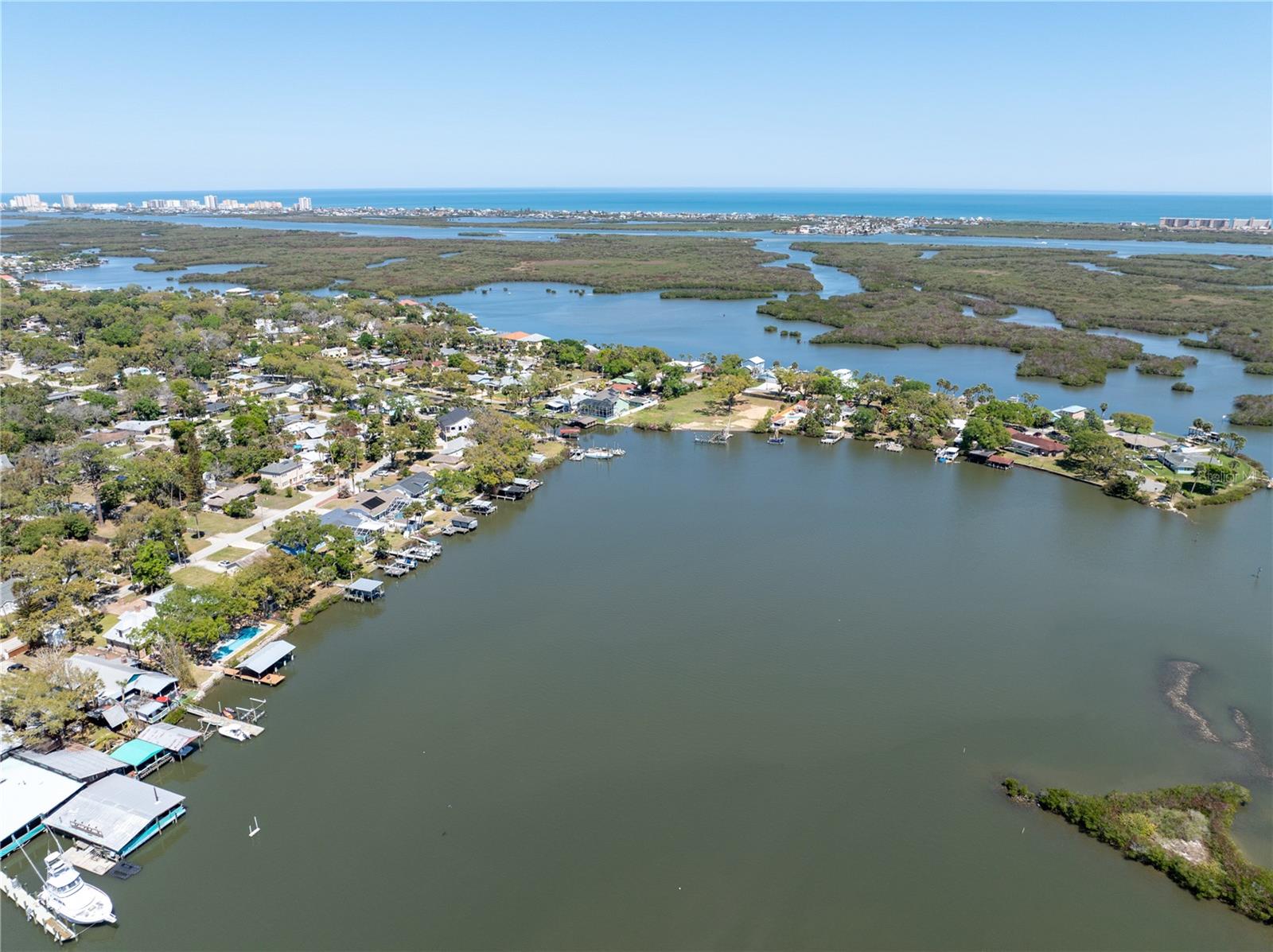 HARBOR OAKS UNIT 01 - Residential