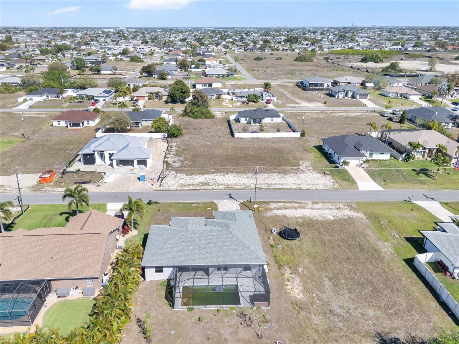 CAPE CORAL - Residential