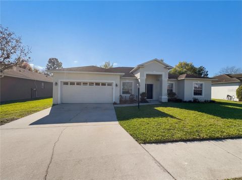 Photo of 6326 Hickory Leaf Place, Lakeland, FL 33813 (MLS # TB8486704)
