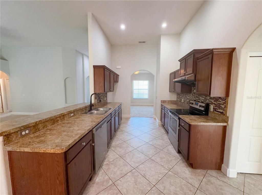 Photo of 6326 Hickory Leaf Place, Lakeland, FL 33813 (MLS # TB8486704)