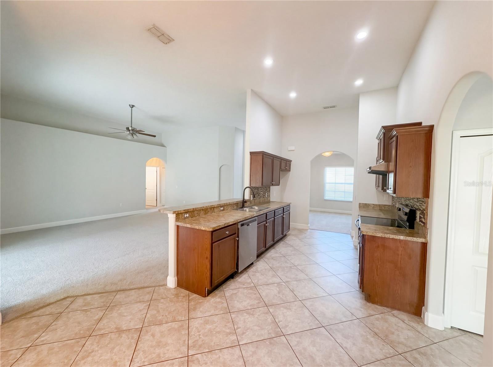 HALLAM PRESERVE EAST - Residential