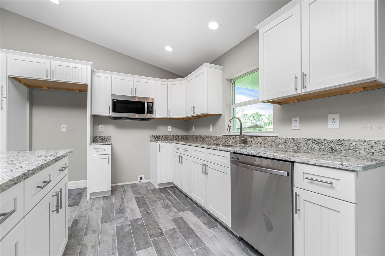 ROTONDA SANDS - Residential