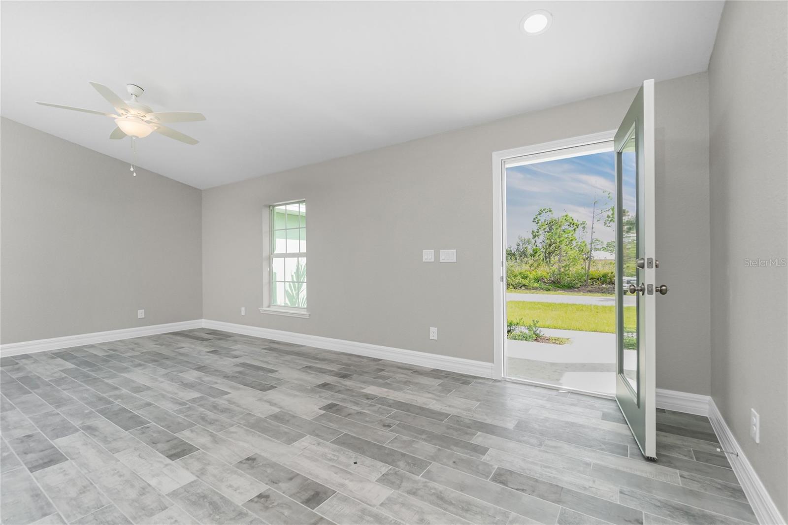 ROTONDA SANDS - Residential