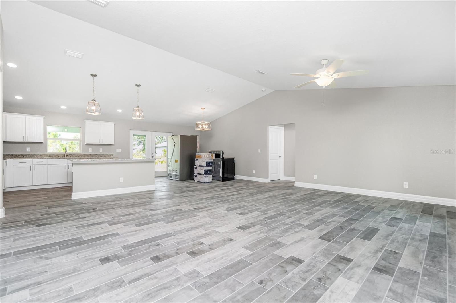 ROTONDA SANDS - Residential