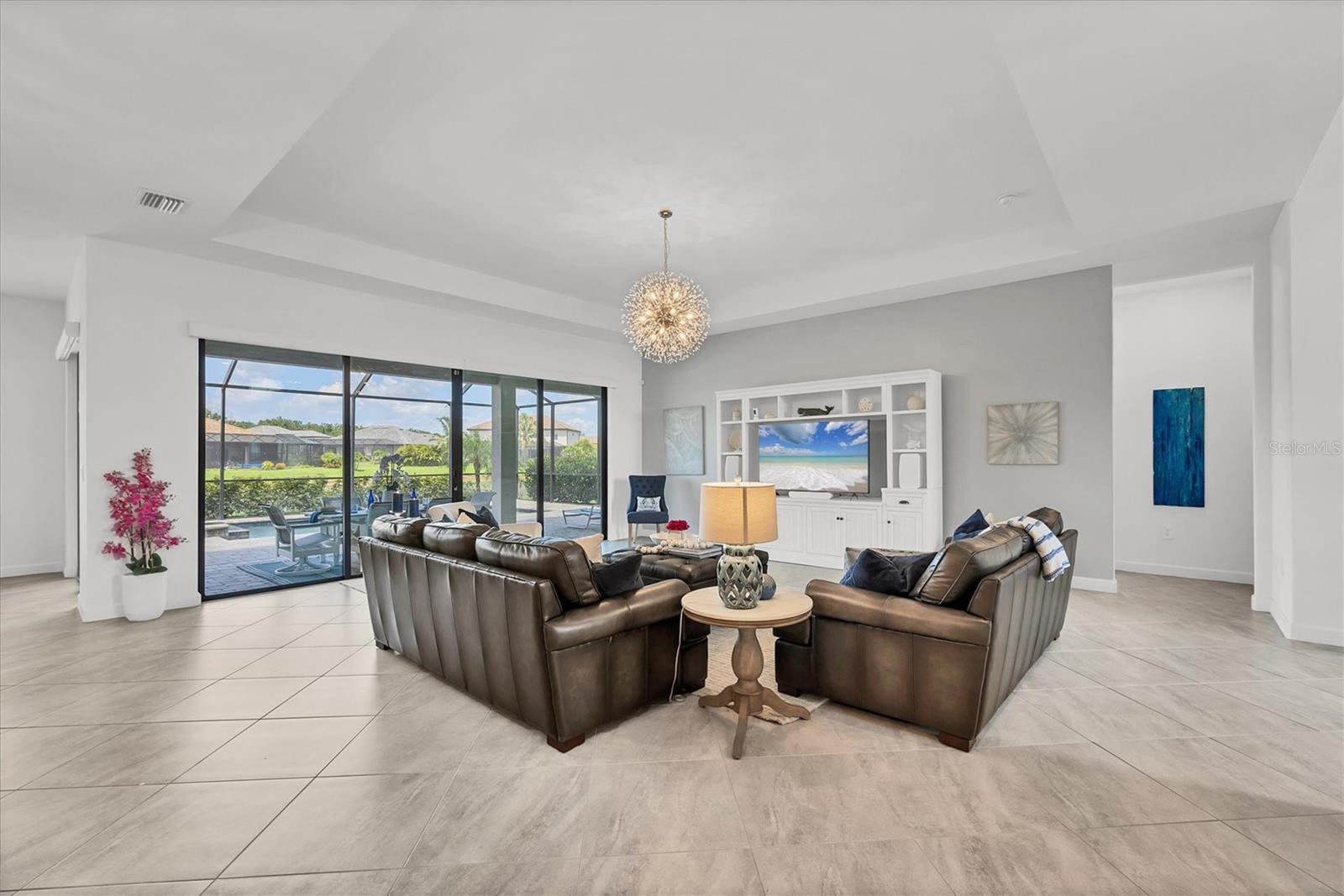 LORRAINE LAKES PH I - Residential