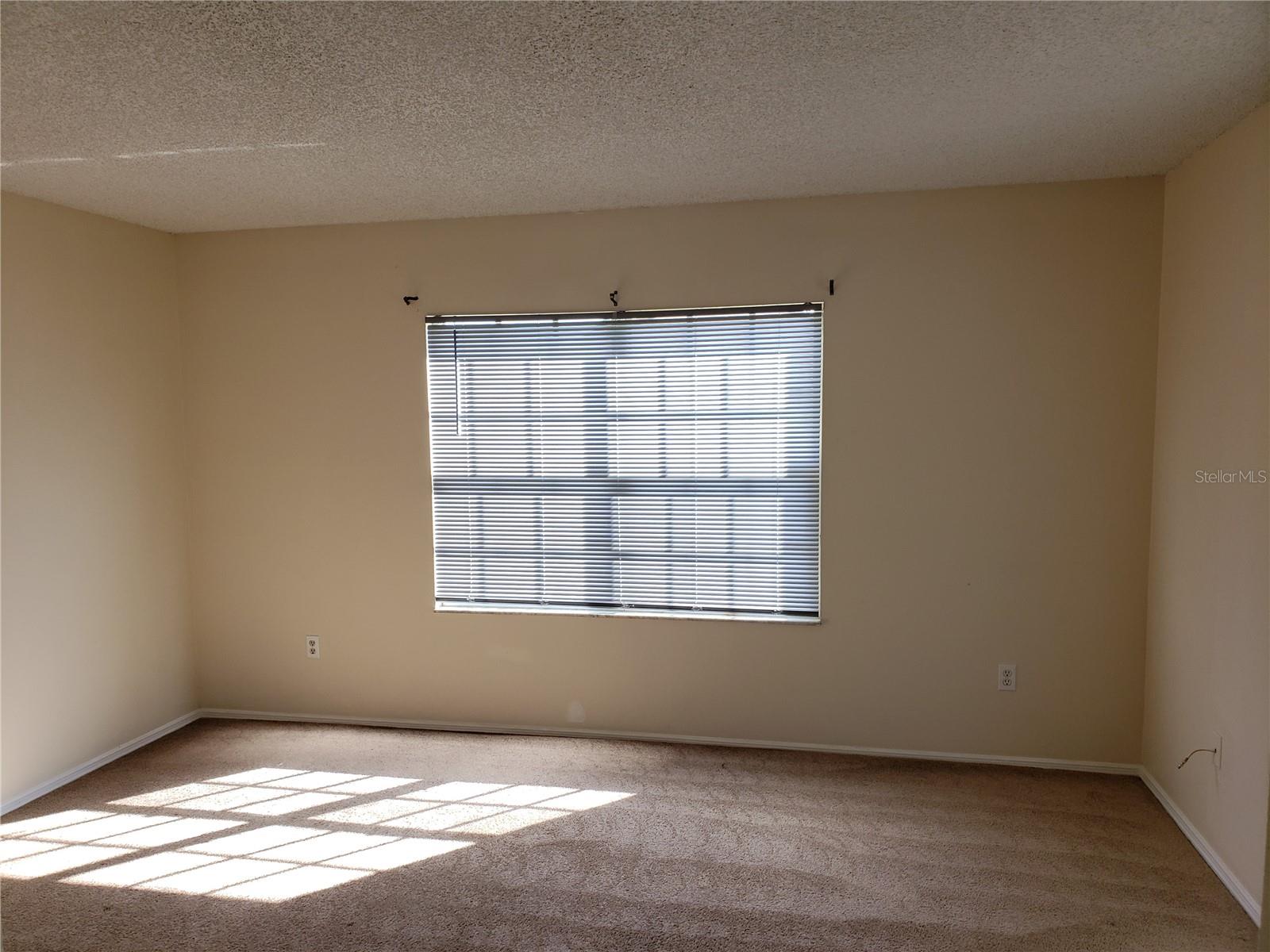 SILVER SPGS SHORES UN 28 - Residential Lease