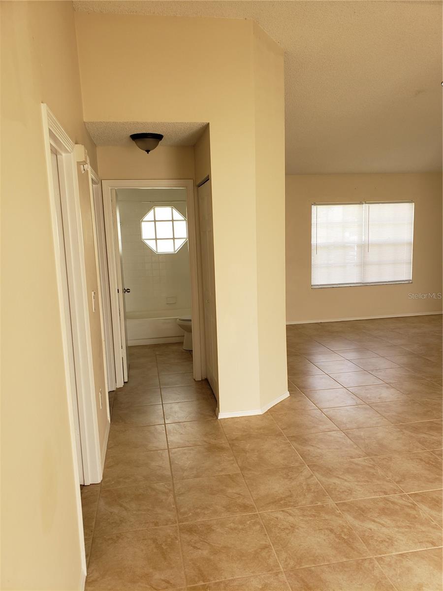 SILVER SPGS SHORES UN 28 - Residential Lease