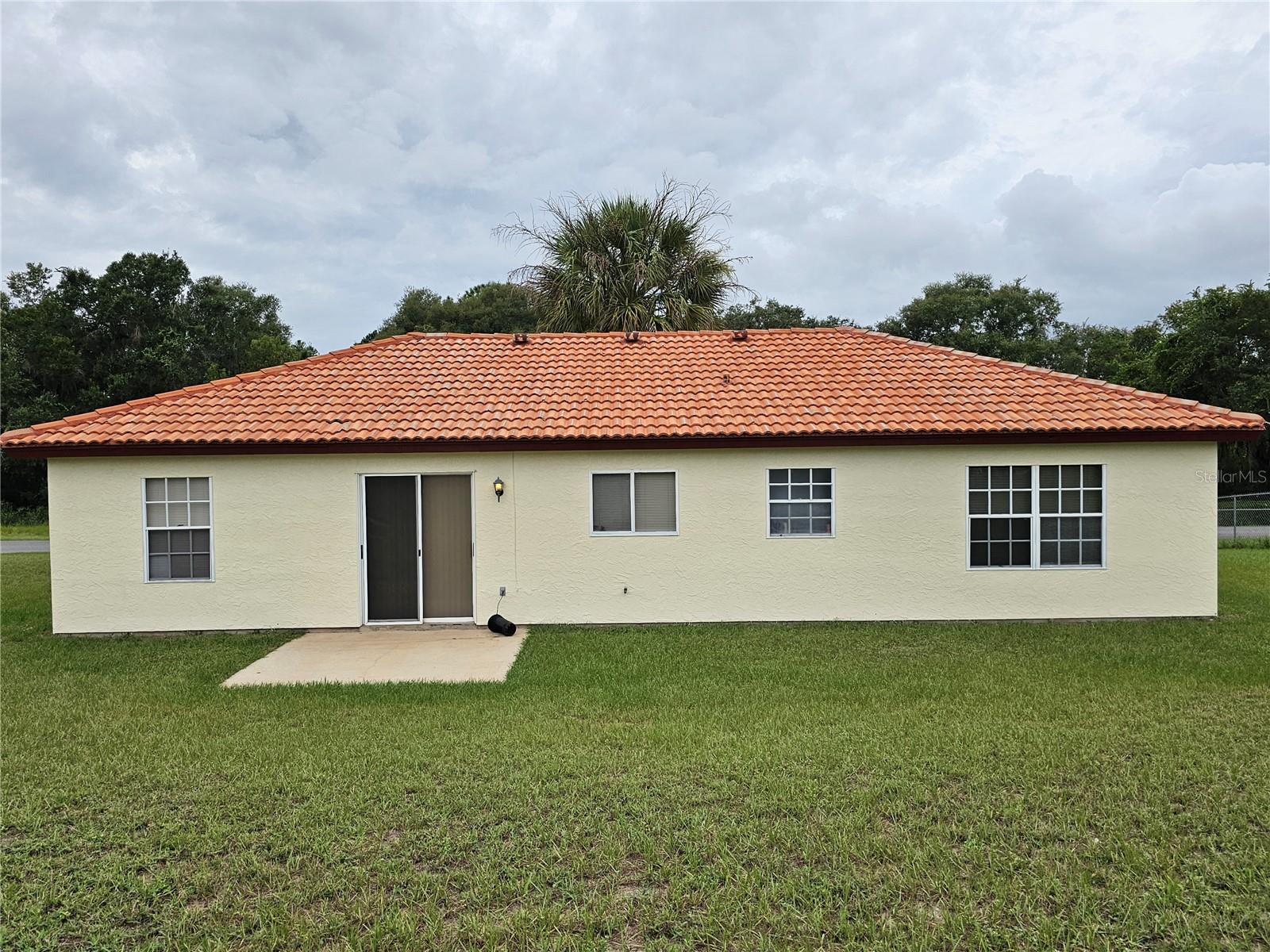 SILVER SPGS SHORES UN 28 - Residential Lease