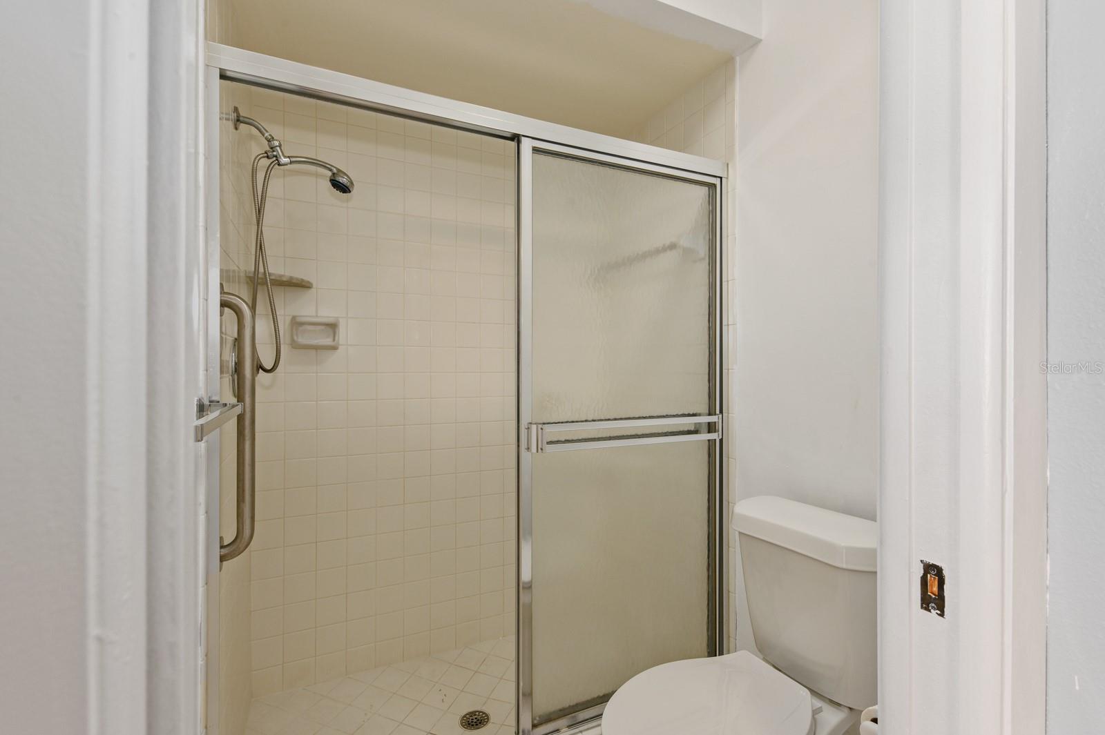 5528 37TH STREET E 5528