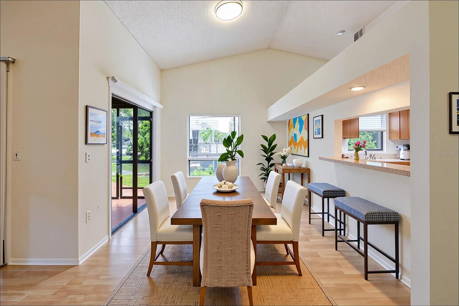 BARRINGTON WOODS - Residential