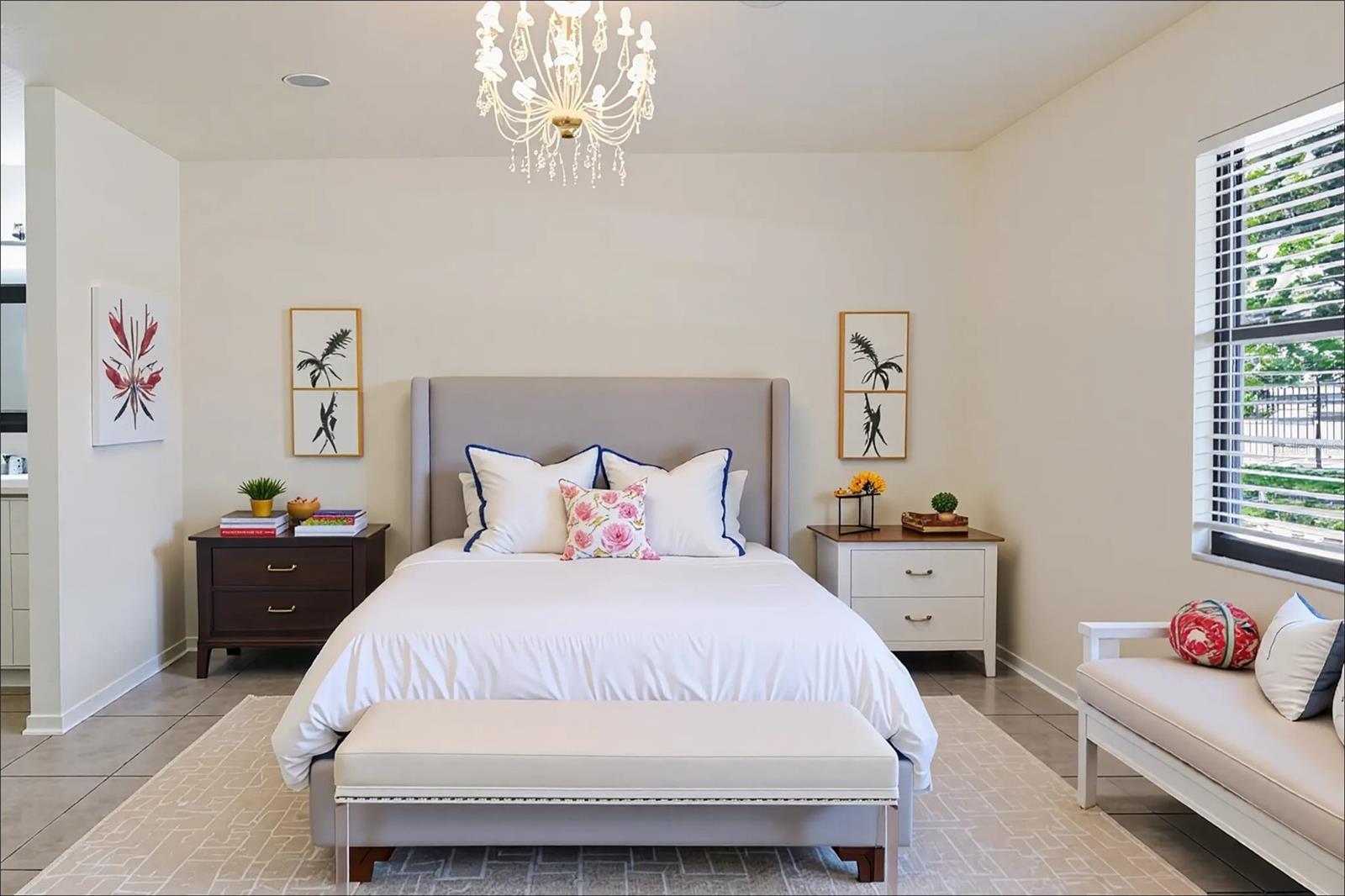 BARRINGTON WOODS - Residential