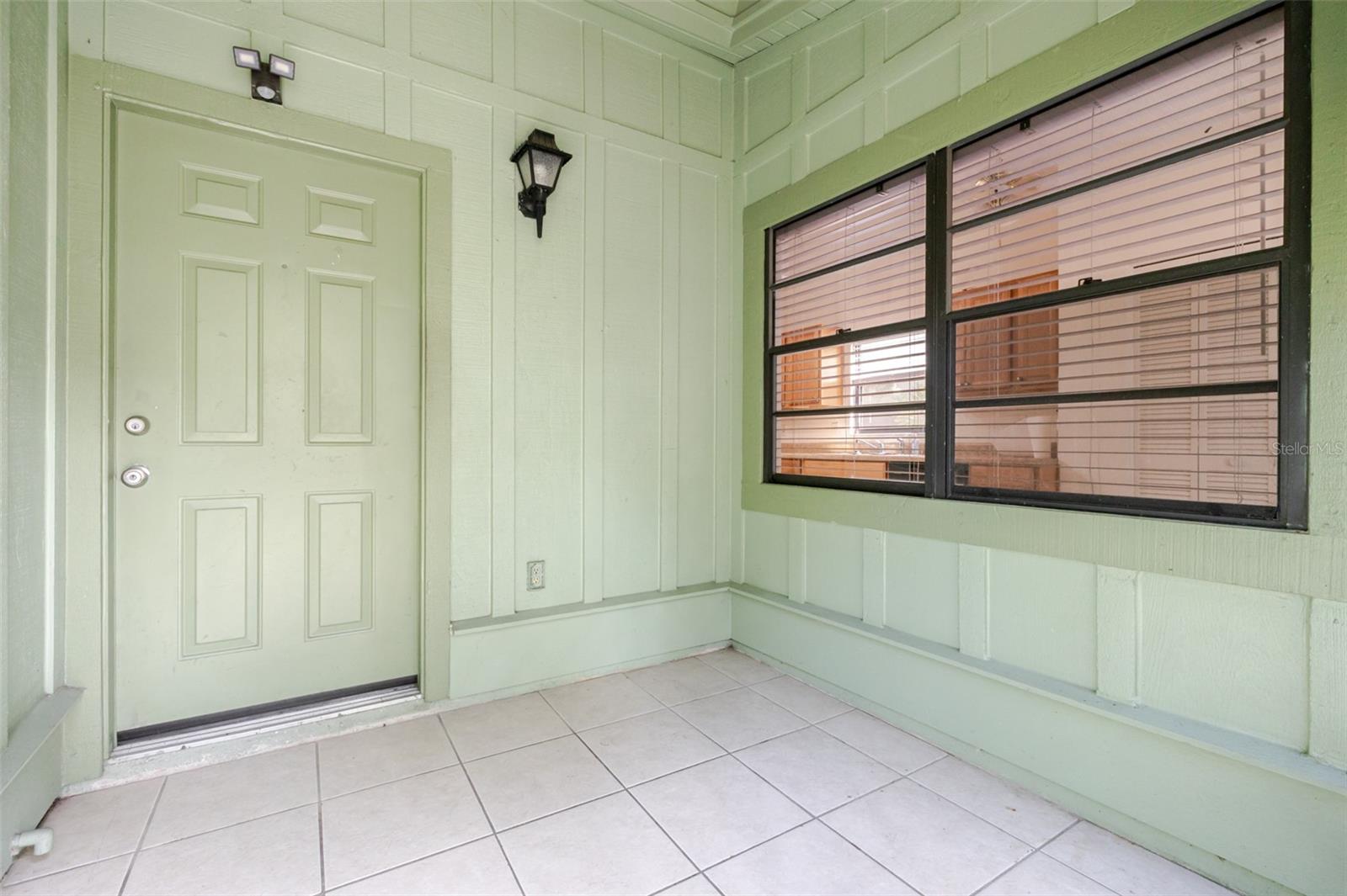 BARRINGTON WOODS - Residential