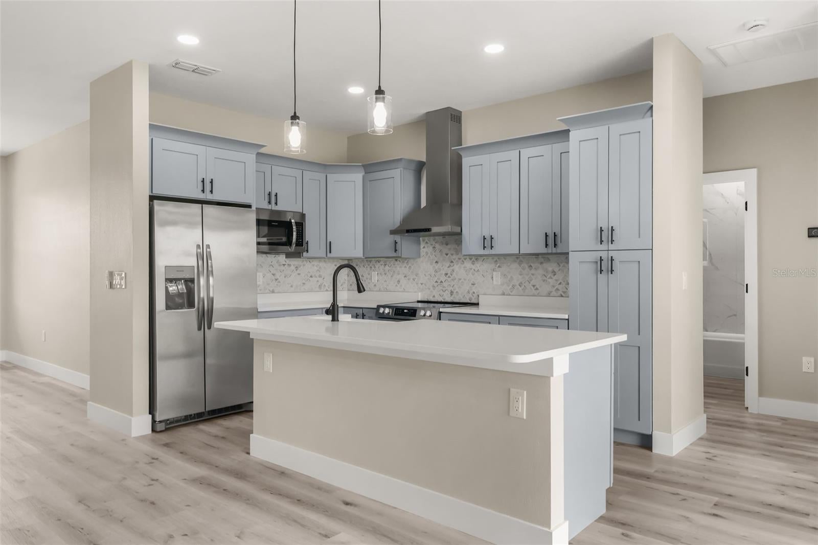 367 CAMELLIA COURT