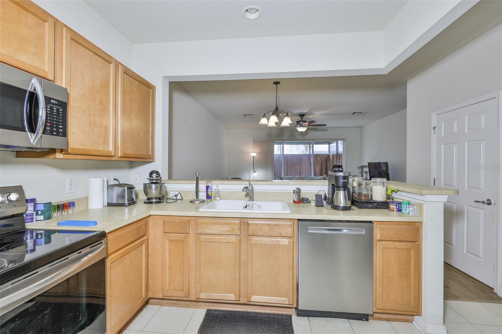 VENTURA BAY TWNHMS - Residential