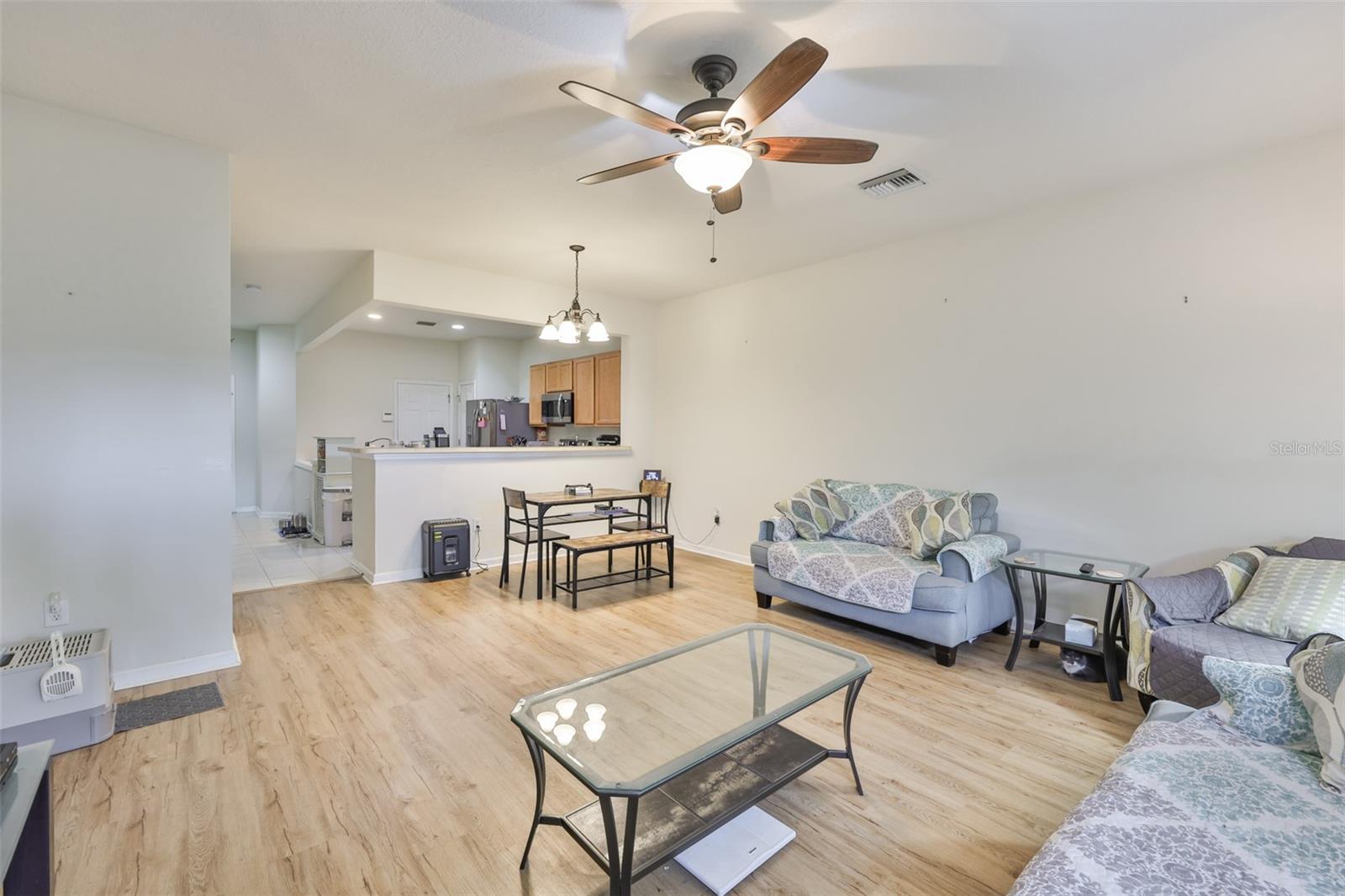 VENTURA BAY TWNHMS - Residential