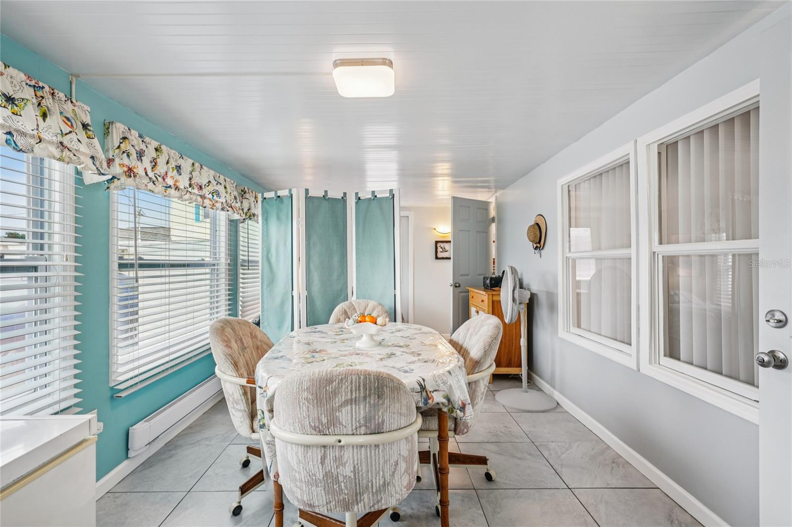 SUNCOAST MANOR M/H PARK UNREC - Residential