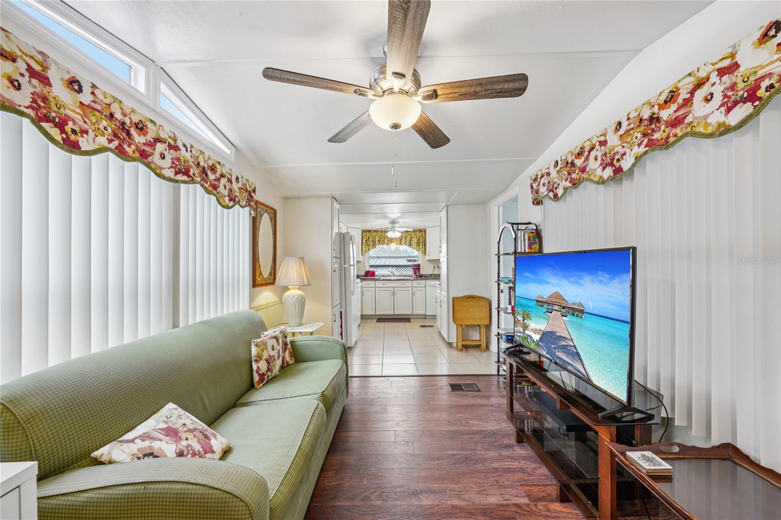 SUNCOAST MANOR M/H PARK UNREC - Residential