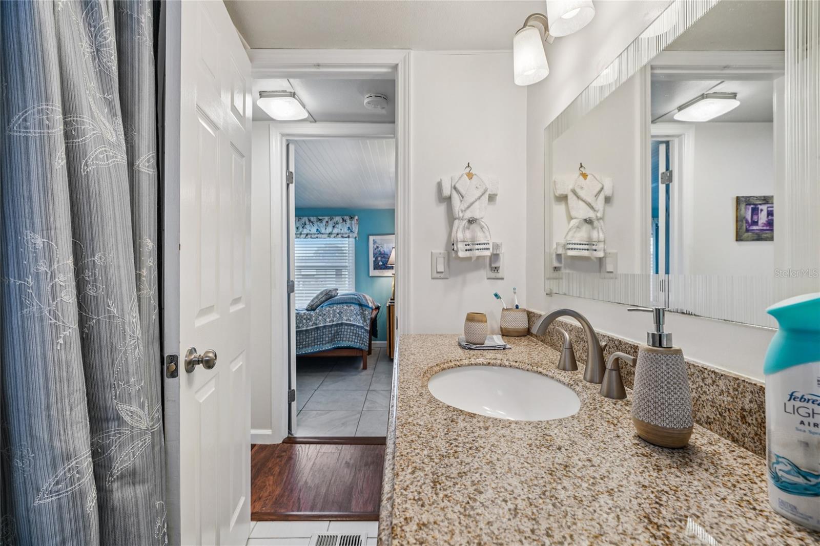 SUNCOAST MANOR M/H PARK UNREC - Residential